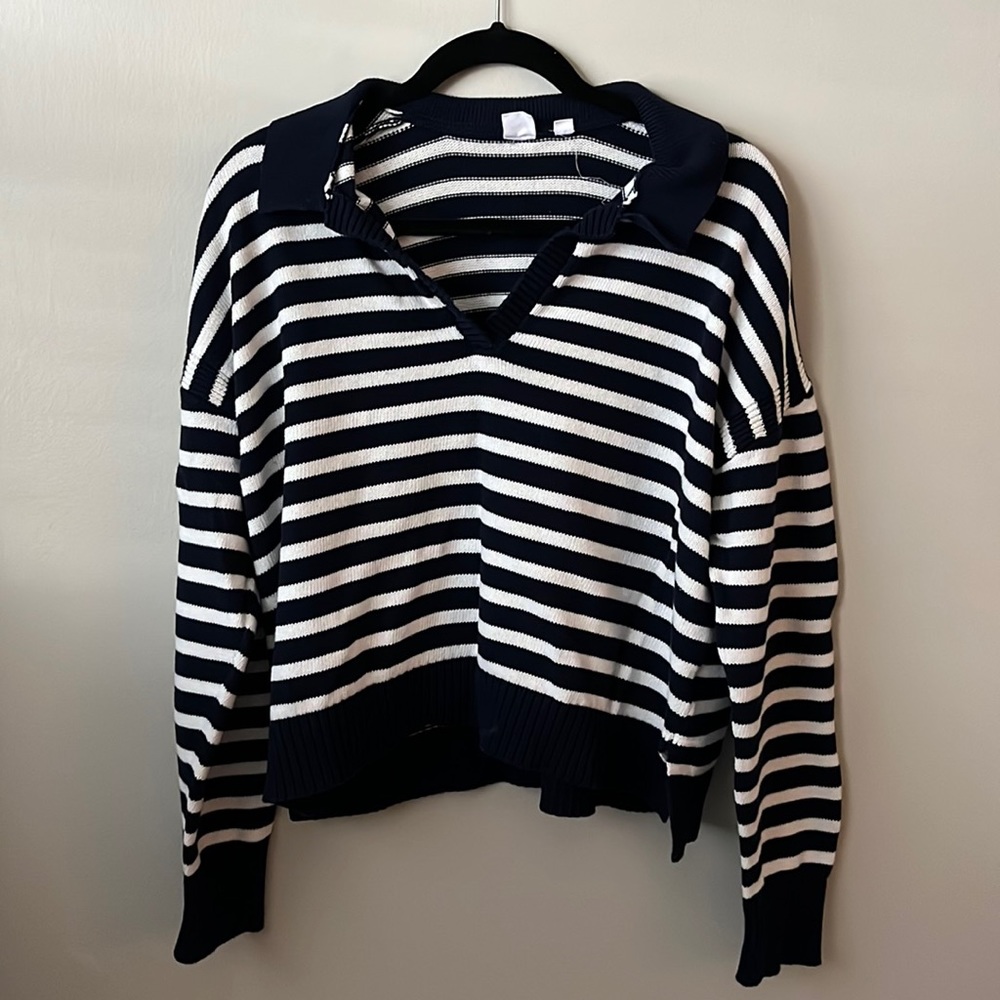 Pullover sweater